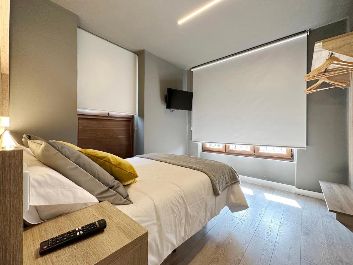 Hostal Maria Felisa Candás Buitenkant foto